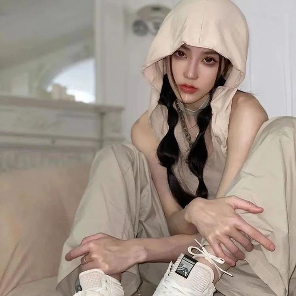 女篮5号封面